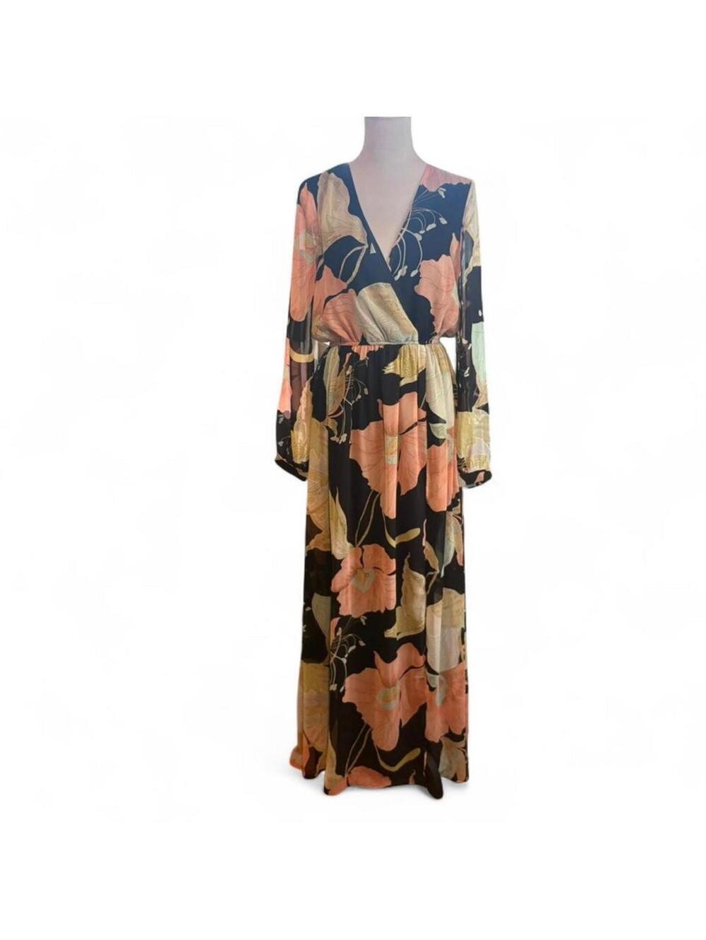 Lulus floral maxi dress  NWT size M